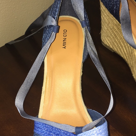 NWOT OLD NAVY Lace Up Espadrille Wedge Peep Toe Blue Sandals - Size 10 - Picture 9 of 15